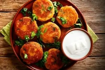 طرز تهیه یک کوکوی ترد و خوشمزه با ماست