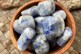 افغانیت، سنگ آبی اسرارآمیز با خاصیت جادویی ؛ سنگی کمیاب و مرموز