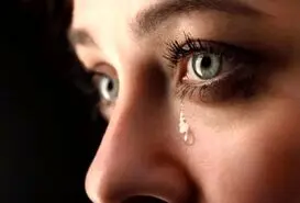 چقدر حساس و زود رنج هستی؟ با این تست بیشتر روحیه خودت رو بشناس