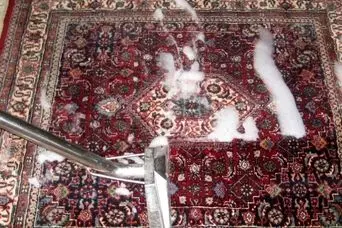  ترفند طلایی خانه‌تکانی عید بدون قالیشویی |  راز تمیزکاری عیدانه مادر‌بزرگ‌ها؛ شستن فرش با نمک