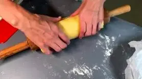 طرز تهیه کیک گاتا گردویی در خانه ؛ شیرینی سنتی و مجلسی اصیل گرجستان