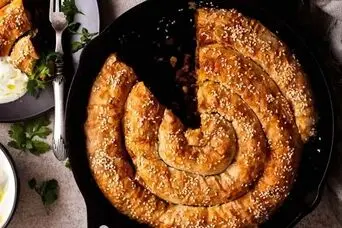 طرز تهیه شام فوری با نان لواش | بورک تابه‌ای که خمیر نمی‌خواهد