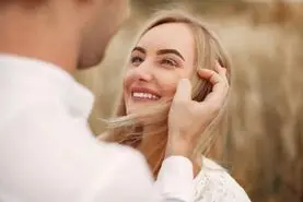 روانشناسان می گویند: با این راز جادویی تو دل همه نفوذ کن و همه رو عاشق خودت کن!