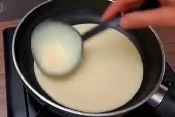 طرز تهیه پیتزا مایع ۵ دقیقه ای در ماهیتابه