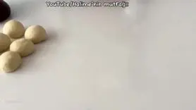 طرز تهیه نان دو رنگ شکلاتی پف دارآسان و مجلسی