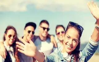 روانشناسان فاش کردند: این 9 عادت شما را پیش همه دوست داشتنی می کند!