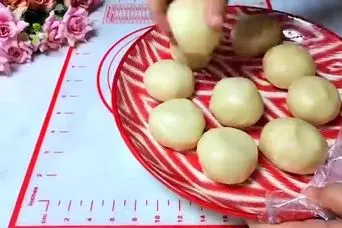 طرز تهیه دسر خوشمزه با آرد + آب جوش