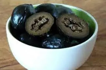 اگه بدونی ترشی گردو چه معجزه ای برای بدن از دستش نمیدی | طرز تهیه ترشی گردو