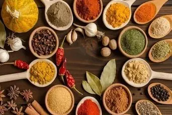 ترفند نگهداری ادویه‌ها برای حفظ عطر و رنگ بیشت