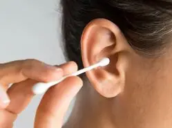 بعد از حمام گوش را تمیز کنیم یا نه؟