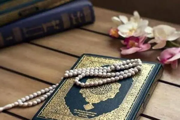این دعا را قبل خواب بخوانید تا اذان صبح حاجت روا می شوید