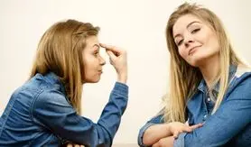 روانشناسی شخصیت | فقط بی‌شعورها این کارها را انجام می دهند! / این رفتارها مصداق بارز بیشعوری است 