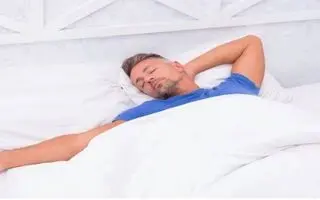 اشتبا‌هی که هر شب قبل خواب تکرار می‌کنید و نمی‌دانید!