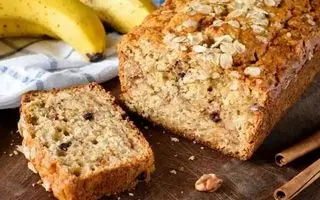 طرز تهیه کیک موز و گردو به روش ساده و لذیذ