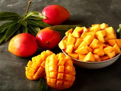  خبر خوش محققان برای دیابتی‌ها؛ این میوه محبوب به کاهش وزن و کنترل قند خون کمک می‌کند