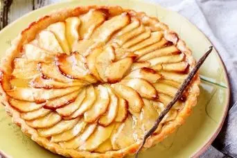 طرز تهیه پای سیب مخصوص عصرانه پاییز در کمتر از نیم ساعت