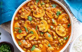 طرز تهیه خوراک نخود و قارچ | غذای ساده با مواد معمولی خانه