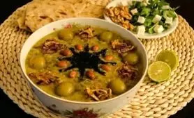 طرز تهیه آش گوجه‌ سبز؛ غذایی سنتی مخصوص بهار