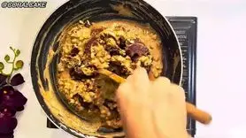 طرز تهیه حلوا خرمایی مجلسی با مغز بیسکویت؛ بدون شکر و خوشمزه