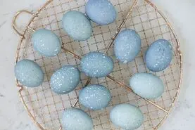  رنگ کردن تخم مرغ با مواد خونگی و طبیعی در 3 دقیقه