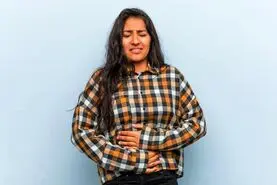 بدون نیاز به دکتر با این روش عالی معده دردتو تو خونه اروم کن + روش ها