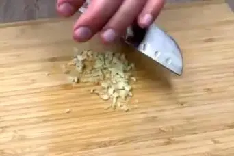 طرز تهیه ران مرغ سرخ شده با قارچ؛ یک شام ایتالیایی جدید و خوشمزه