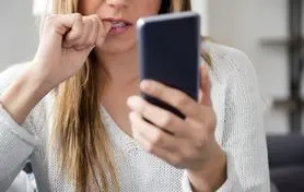 فوبیای تماس تلفنی ترس نداره! | وقتی با شما تماس میگیرند پانیک میشوید؟ + درمان راحت با چند تمرین ساده