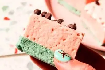 طرز تهیه مارشملو هندوانه‌ای خانگی برای شب یلدا