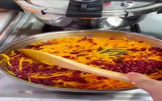 هویج پلو با گوشت قیمه ای طعمی به یاد ماندنی برای پاییز