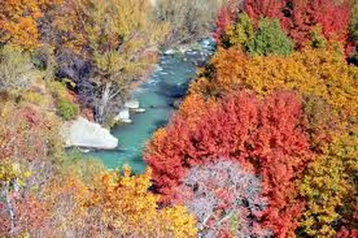 سفری لذت بخش به زیباترین روستای نزدیک تهران در پاییز؛ روستای آدران در یک ساعتی تهران