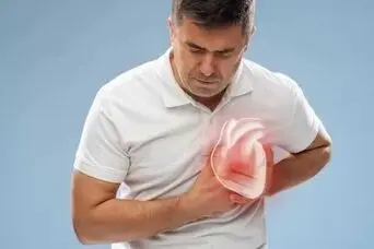 بی‌حسی و درد دست را جدی بگیرید | نشانه‌ای مهم برای حفاطت از قلب شما!