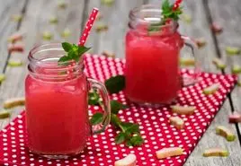 طرز تهیه شربت ریواس ؛ تا فصلش تموم نشده عجله کنید