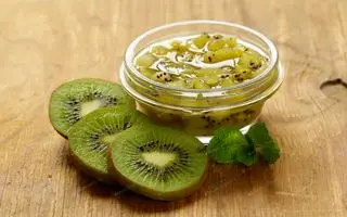 طرز تهیه ترشی کیوی ؛چاشنی مجلسی پاییز