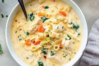 یک سوپ رنگارنگ پاییزی؛ گرم، خوش‌عطر و مجلسی