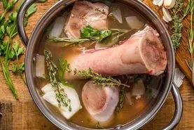 طرز تهیه سوپ قلم مجلسی برای روزهای سرد پاییز و زمستان