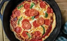 درست کردن پیتزا فوری با دو عدد گوجه و یک عدد پیاز تنها در نیم ساعت !