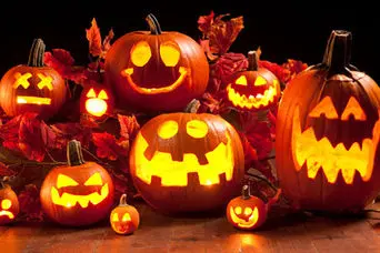 آموزش ساخت شمع کدوی معطر با کدو حلوایی برای هالووین در نیم ساعت