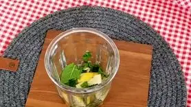 طرز تهیه اسموتی هندوانه سه سوته برای رفع عطش