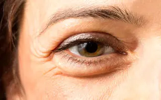 معاینه چشم در خانه با چند روش ساده | روش ساده بررسی سلامت بینایی بدون مراجعه به پزشک