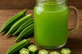 خواص خوردن آب بامیه ناشتا ؛ از کاهش قند خون تا تنظیم فشار خون 