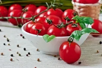 تمام عمر به اشتباه گوجه‌فرنگی را داخل یخچال گذاشتیم ؛ روش نگهداری درست گوجه‌فرنگی