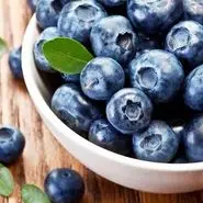 این میوه های آبی کوچک 50 برابر همه داروهای شیمیایی پایین آورنده چربی و فشار خون و کنترل وزن است 