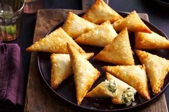 طرز تهیه سمبوسه سیب‌زمینی و پنیر با نان لواش | سمبوسه کم‌روغن با با روی برشته