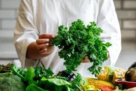  با مصرف این سبزی چربی شکم شما مثل کوره اب می شود 
