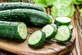 این میوه ارزان در گروه خوراکی های ابرمغذی است

