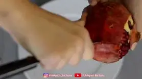 تا حالا اشتباه انار و پوست میکندیم؛ بهترین و سریعترین روش پوست کندن و برش انار