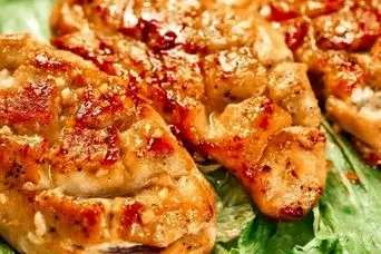 طرز تهیه مرغ با سس سیر و عسل ؛ کاراملی در ۱۵ دقیقه‌ای