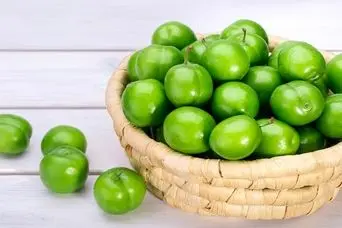 خواص بی نظیر گوجه سبز برای سلامتی | تا فصلش هست انجام بده!