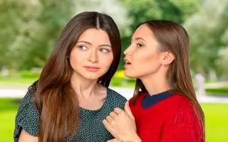 روانشناسی شخصیت :  ۶ ویژگی رفتاری یک دروغگوی زبده که حتی شرلوک هولمز هم نمی‌تواند تشخیص دهد