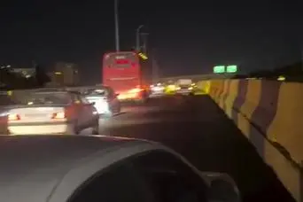 میخ سه پر و پنچری 400 ماشین ؛ حادثه عجیب اتوبان تهران-کرج  + فیلم